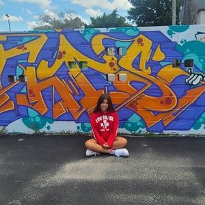 Meet your Posher, Ava